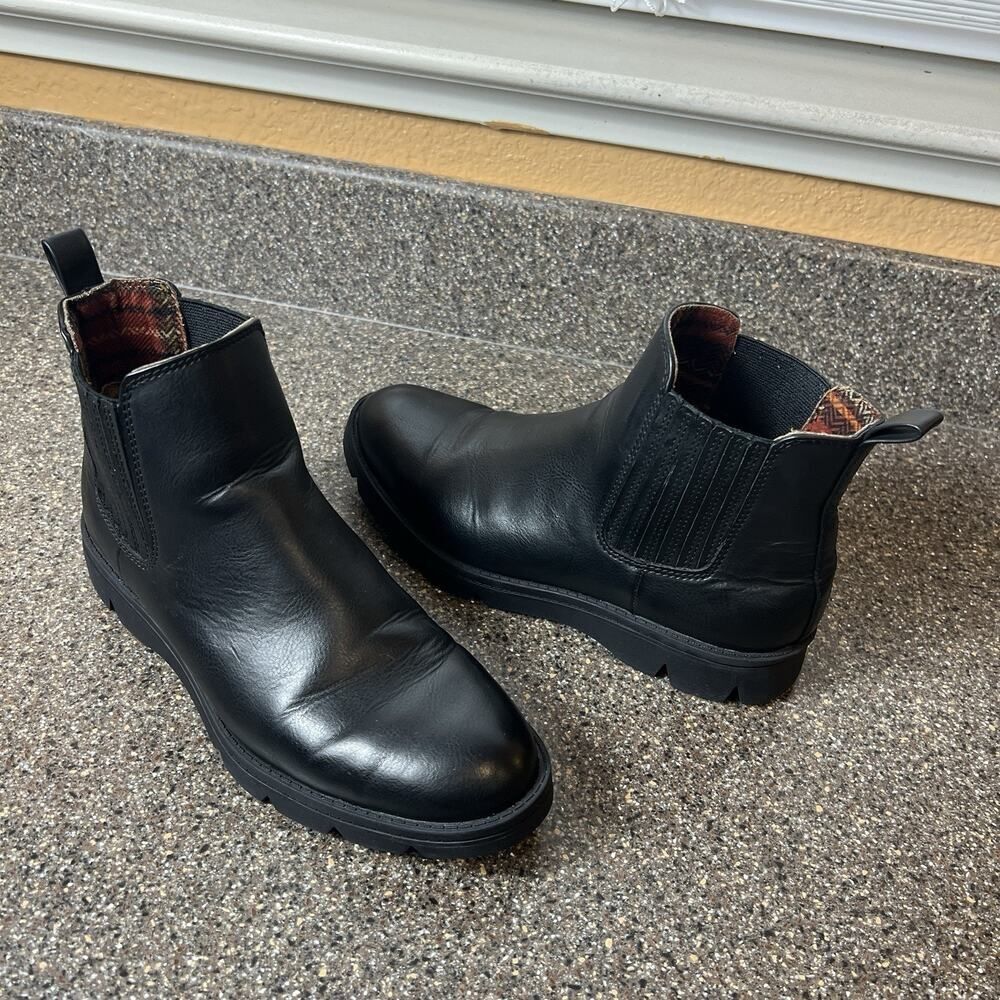 Born b.o.c Black Faux Leather Ankle Platform Bootie Womens 7 Comfort Casual Shoe